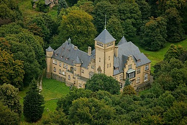 Aerial view, city forest, Haus Hartenfels palace, Drachensteig, Duisburg, Ruhrgebiet region, North Rhine-Westphalia, Germany, Europe