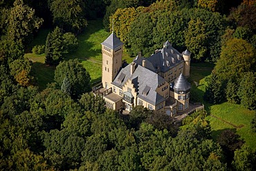 Aerial view, city forest, Haus Hartenfels palace, Drachensteig, Duisburg, Ruhrgebiet region, North Rhine-Westphalia, Germany, Europe