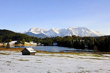 Geroldsee lake, Wagenbruechsee lake, Karwendelgebirge mountains, Werdenfelser Land district, Upper Bavaria, Bavaria, Germany, Europe