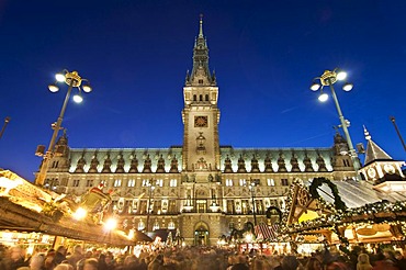 Christmas market on Hamburg Rathausmarkt square, Hamburg, Germany, Europe