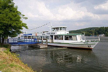 Ship at the pier on the Baldeneysee lake in Essen-Werden, Ruhrgebiet area, North Rhine-Westphalia, Germany, Europe