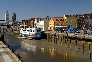 Inland harbour, Husum, North Friesland, Schleswig-Holstein, Germany, Europe