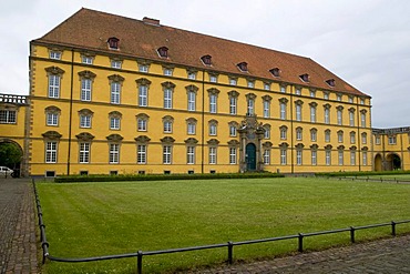 Castle, Osnabrueck, Lower Saxony, Germany, Europe