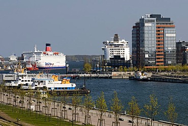 Ferries in the harbor with Schwedenkai and Norwegenkai quays, state capital of Kiel, Schleswig-Holstein, Germany, Europe