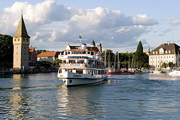 Mangturm tower and passenger ship, Lindau, Lake Constance, Bavaria, Germany, Europe