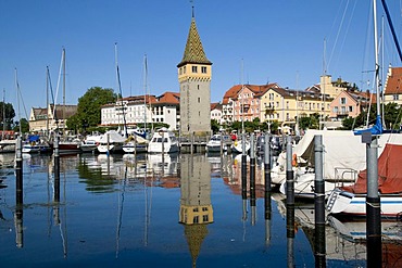 Mangturm tower in the harbour, Lindau, Lake Constance, Bavaria, Germany, Europe