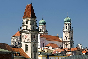 Old town hall and Cathedral of St. Stephan, Passau, Bavarian Forest, Bavaria, Germany, Europe