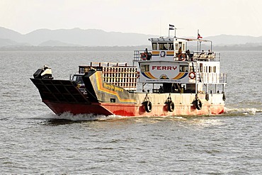 Ferry, El Che Guevara, Ometepe Island, Lake Nicaragua, Nicaragua, Central America