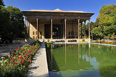 Safavid Chehel Sotoun, Sotoon Palace, UNESCO World Heritage Site, Esfahan, Isfahan, Iran, Persia, Asia