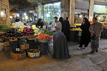 Fresh vegetables, shop in the covered bazar of Zanjan, Iran, Persia, Asia