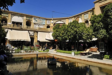 Historic caravansary in the bazar of Shiraz, Fars, Persia, Iran, Asia