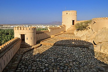 Historic adobe fortification Nakhal, Nakhl Fort or Castle, Hajar al Gharbi Mountains, Batinah Region, Sultanate of Oman, Arabia, Middle East