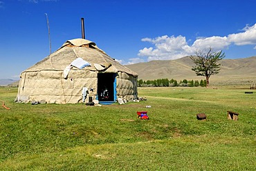 Altai yurt, Saljugem, Sailughem, Saylyugem Mountains, Chuya Steppe, Altai Republic, Siberia, Russia, Asia