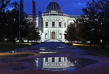 Night shot of the Musee Ariana museum, Swiss Museum of Ceramics and Glass, home of the International Academy of Ceramics, Geneva, Switzerland, Europe