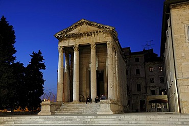 Night shot of the temple of Roma and Augustus in Pula, Croatia, Europe