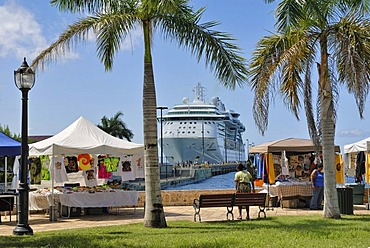 Cruise ship and souvenir stalls on the dock in Frederiksted, island of St. Croix, U.S. Virgin Islands, USA