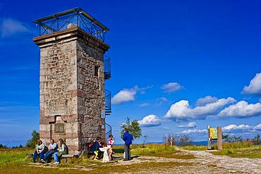 Holidaymakers, Hornisgrinde mountain, Bismarck Tower, Black Forest, Baden-Wuerttemberg, Germany, Europe