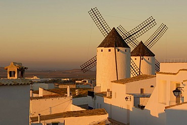 Windmills, Campo de Criptana, Ciudad Real province, Ruta de Don Quijote, Castilla-La Mancha, Spain, Europe