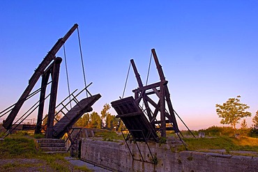 Langlois Bridge, Van Gogh Bridge, Arles, Bouches du Rhone, Provence, France, Europe