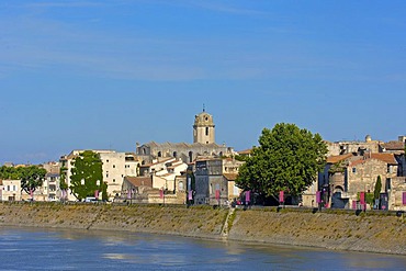 Old town and River Rhone, Arles, Bouches du Rhone, Provence, France, Europe