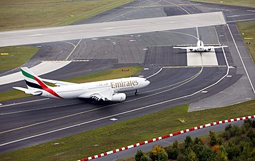 Duesseldorf International Airport, Emirates Airbus A330 on the taxiway to the runway, Duesseldorf, North Rhine-Westphalia, Germany, Europe