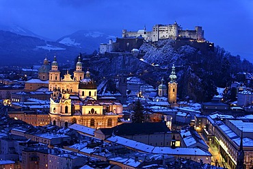 Old town with the Kollegienkirche church, the cathedral and Festung Hohensalzburg fortress, in the evening, winter, Salzburg, Austria, Europe