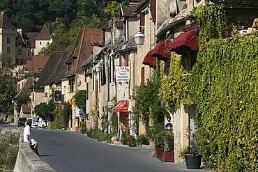 La Roque-Gageac, street, Dordogne valley, Aquitaine, France, Europe