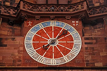 Clock tower on Freiburg Minster, Herrenstrasse 36, Freiburg im Breisgau, Baden-Wuerttemberg, Germany, Europe