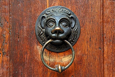 Lion's head door knocker on the Boettingerhaus building, built by Johann Ignaz Bottiger, 1707-1713, Judenstrasse 14, Bamberg, Upper Franconia, Bavaria, Germany, Europe