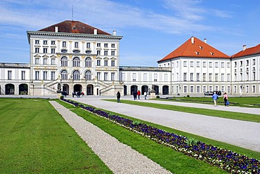 Front garden to the Schloss Nymphenburg palace gardens, Schloss Nymphenburg palace, Neuhausen-Nymphenburg, Munich, Upper Bavaria, Bavaria, Germany, Europe