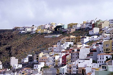 Houses on the mountainside at La Lomada, San Sebastian, La Gomera, Canary Islands, Spain, Europe