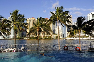 Mandarin Oriental Hotel, Brickell Key Drive, Downtown Miami, Florida, USA