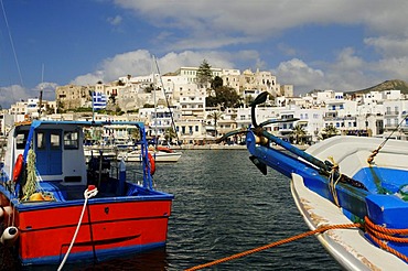 Port and old town quarter Castro, Naxos, Cyclades, Greece, Europe