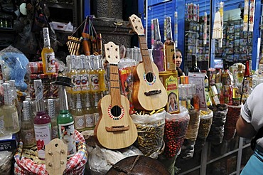 Odds and ends, market, Ayacucho, Inca settlement, Quechua settlement, Peru, South America, Latin America