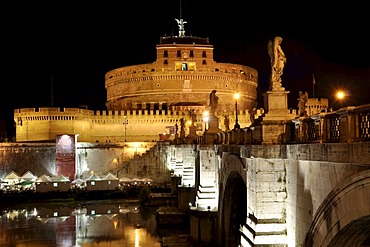 Ponte Sant'Angelo, Bridge of Angels, Castel Sant'Angelo, Castle of Angels, Rome, Lazio, Italy, Europe