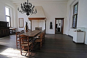 Historical housing, home decor, furnishings, Wasserburg Linn moated castle museum, Krefeld, North Rhine-Westphalia, Germany, Europe