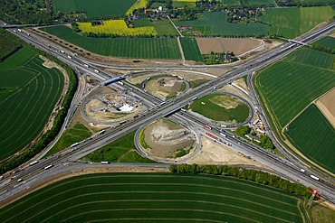 Aerial view, clover, motorway reconstruction, Kamener Kreuz junction of the A1 and A2 motorways, BAB-Kreuz junction, Derne, Kamen, Ruhrgebiet region, North Rhine-Westphalia, Germany, Europe