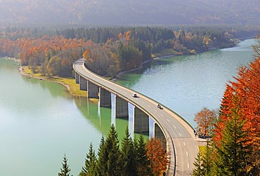 Sylvenstein-Bruecke bridge, Sylvensteinstausee reservoir, autumn, Isar, Upper Bavaria, Germany, Europe