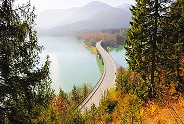 Sylvenstein-Bruecke bridge, Sylvensteinstausee reservoir, autumn, Isar, Upper Bavaria, Germany, Europe