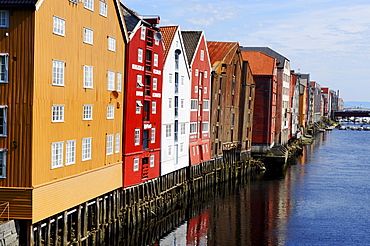 Former trading houses at the Kjopmannsgata on the river Nidelva, Trondheim, Norway, Scandinavia, Europe