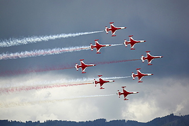 Turkish Stars aerobatic team, Turkey, Airpower 2009 in Zeltweg, Austria, Europe