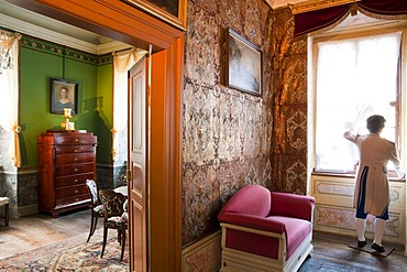 Leather wallpapered room, Weesenstein Castle near Dresden, Saxony, Germany, Europe