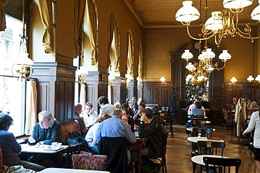 Viennese coffeehouse Cafe Sperl, Vienna, Austria, Europe