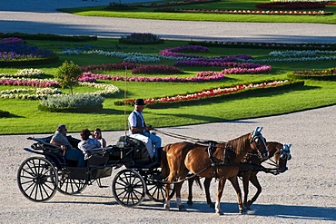 Fiaker horse carriage, palace gardens, Schloss Schoenbrunn Palace, Vienna, Austria, Europe