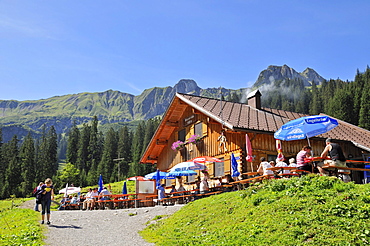 Baergunt Hut, Kleinwalsertal, Little Walser Valley, Vorarlberg, Allgaeu Alps, Austria, Europe