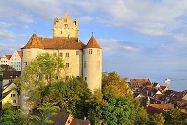 View of the Old Castle and town of Meersburg, Lake Constance, Baden-Wuerttemberg, Germany, Europe