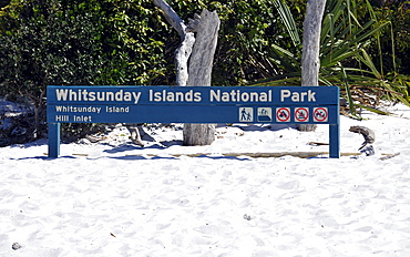 Sign Whitsunday Islands National Park, Hill Inlet, Whitsunday Island, Whitsunday Islands National Park, Queensland, Australia