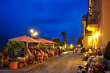 Promenade with restaurant terraces, Lake Maggiore, Cannero Riviera, Piedmont, Italy, Europe