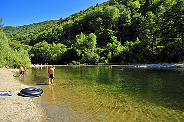 Bathing area in the Cannobino River in Valle Cannobina near Traffiume, Lago Maggiore, Cannobio, Piedmont, Italy, Europe