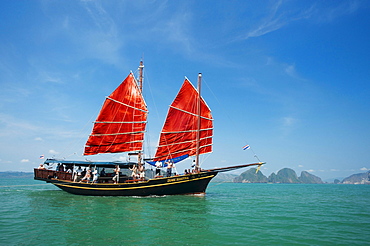 Junk in Phang Nga Bay, Phuket, Thailand, Asia